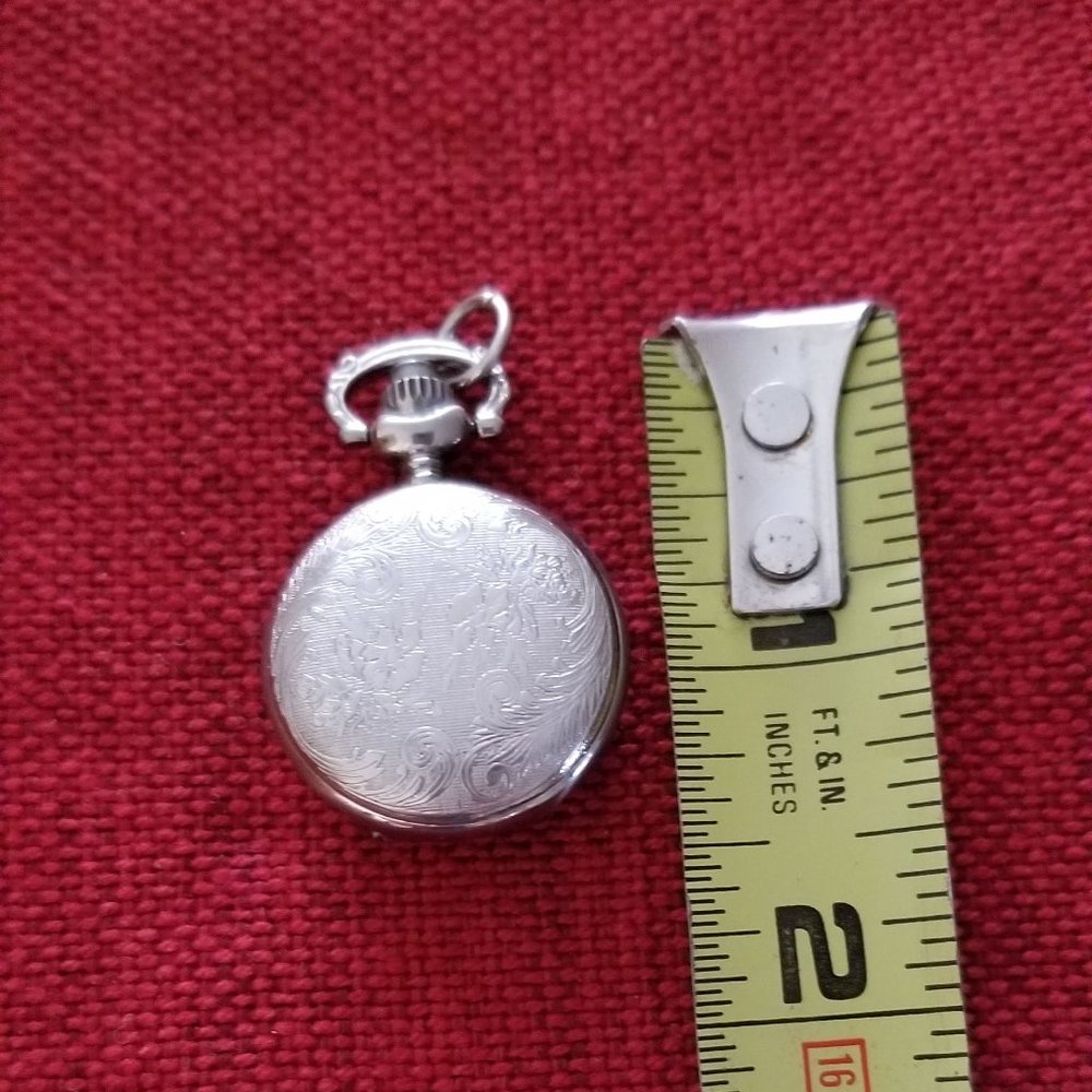 Pendant Watch / Locket - Picture 2 of 4